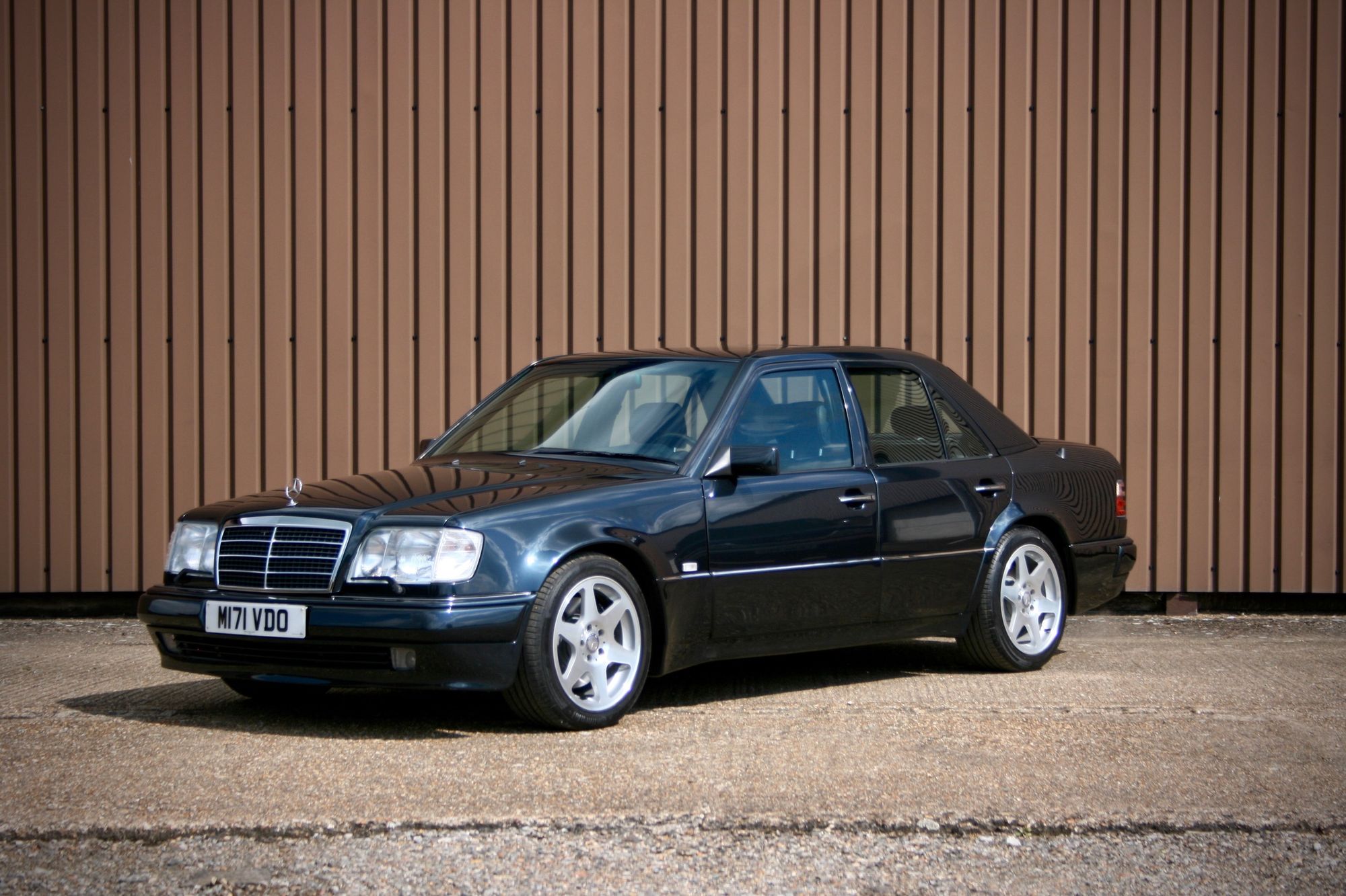 1995 Mercedes E500 Saloon For Sale | Jonathan Franklin Cars